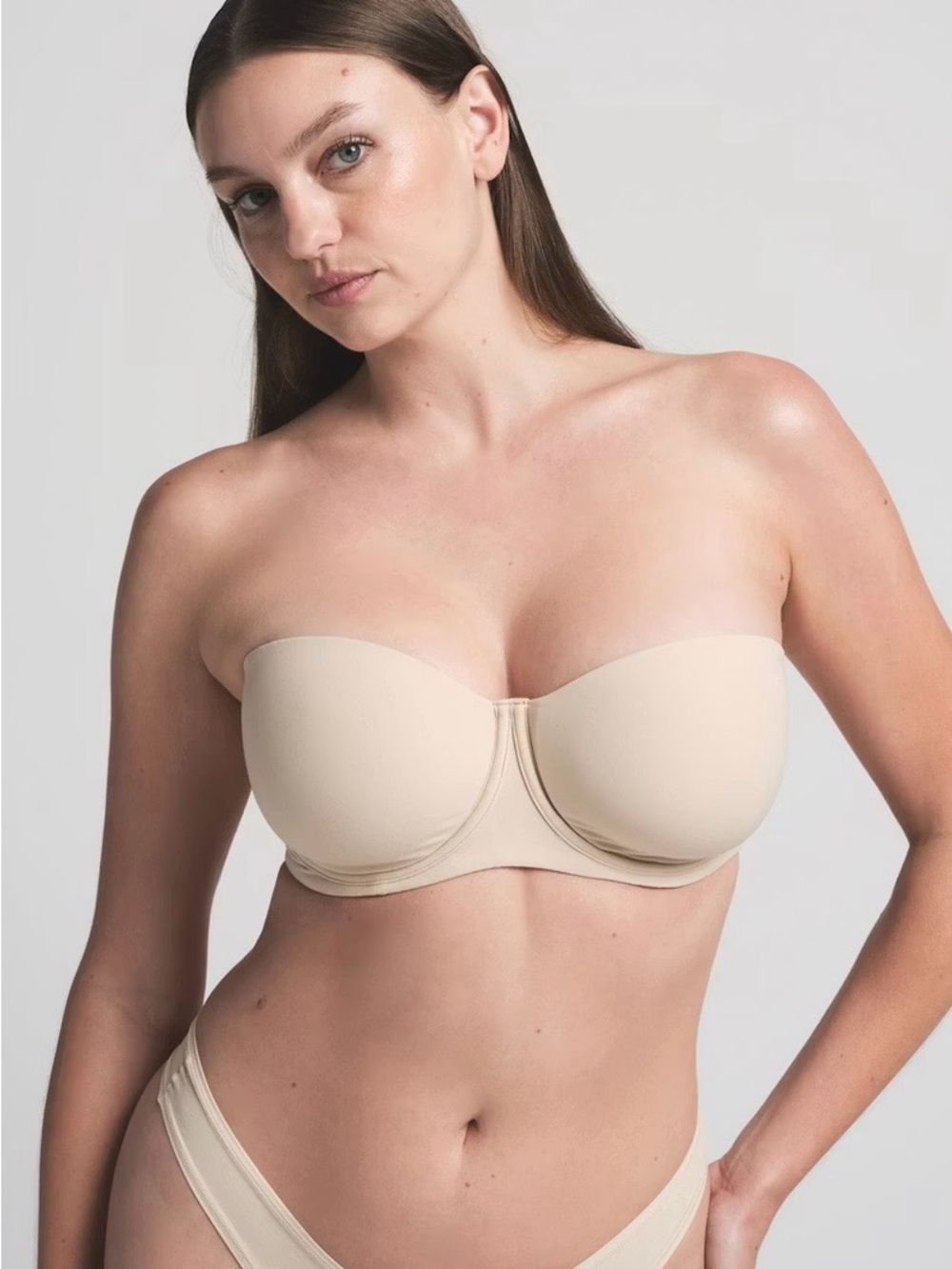 Skims Fits Everybody Strapless Smooth Sand Bra 36 DD